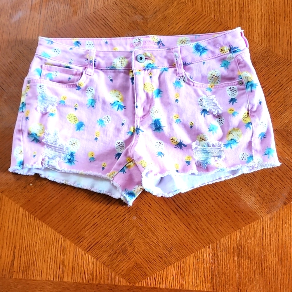 ARIZONA pink pineapple shorts